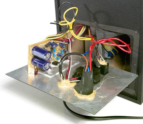 Усилитель Edifier R401