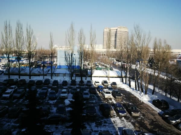 Снимок на тыловую камеру смартфона BlackBerry Z10 Снимок на тыловую камеру смартфона BlackBerry Z10