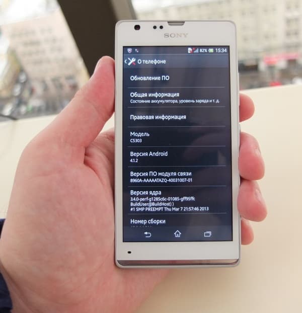 Cмартфоны Xperia SP и Xperia L