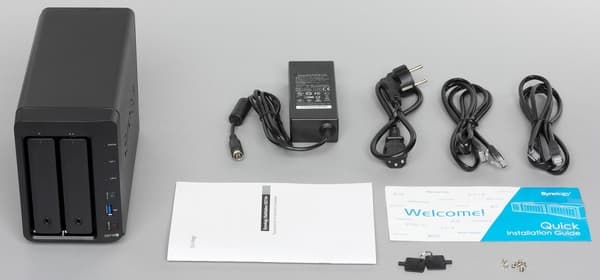 Комплект поставки Synology DS716+