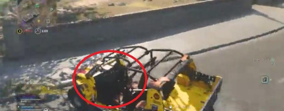 В Call of Duty: Warzone машина ездит без водителя