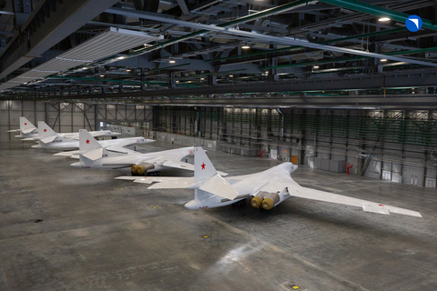 Строительство Ту-160