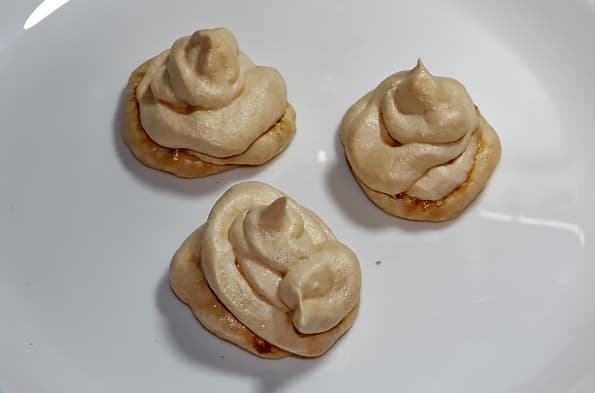 Кухонный комбайн (планетарный миксер) Clatronic KM 3630