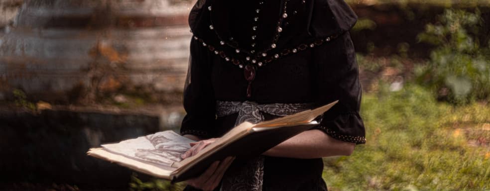 Реданская художница: модель показала косплей Ирис фон Эверек из игры «Ведьмак 3: Дикая Охота»