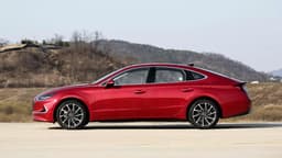 За Hyundai Sonata — в Казахстан. Популярный седан резко подешевел в соседней стране