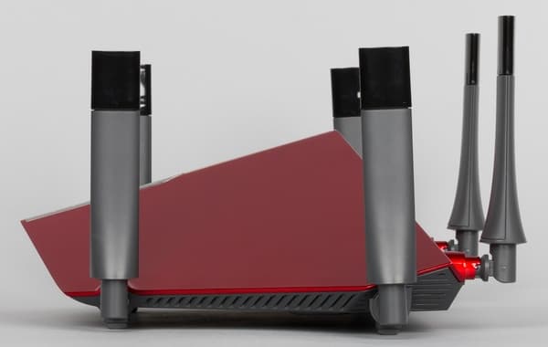 Внешний вид D-Link DIR-890L Внешний вид D-Link DIR-890L