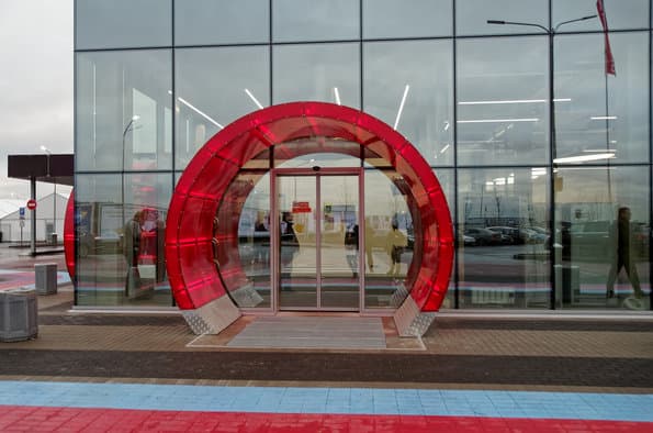 Репортаж с торжественного открытия первого пригородного центра исполнения заказов Юлмарта