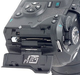 OLYMPUS E-300