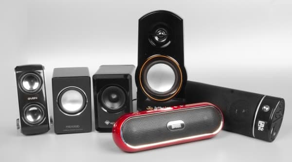 Сравнение внешнего вида портативной акустики Divoom iTour-Boom, Jetbalance JB-135, Konoos KNS-PU30, Microlab MD129, Sven PS-30, T&D TD1007