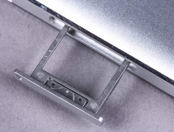 Дизайн планшета Huawei MediaPad X1