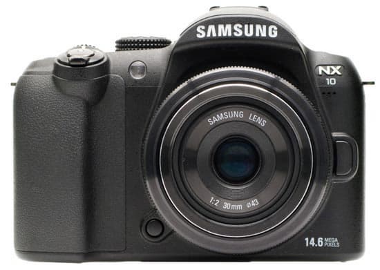 Samsung NX10