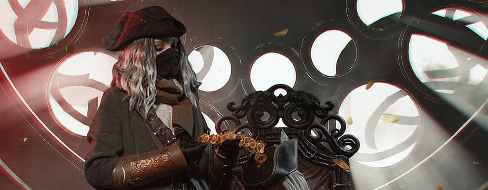 Ночь длинна, но утро приходит всегда: модели показали косплей Леди Марии и Охотницы из Bloodborne