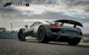 Fifa 18 не пустила Forza Motorsport 7 на первое место британского чарта продаж