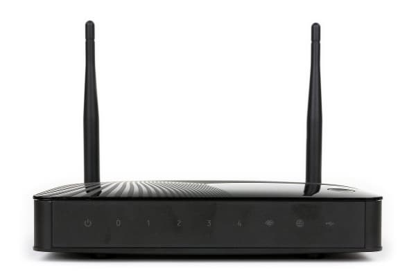 Внешний вид Zyxel Keenetic Omni Внешний вид Zyxel Keenetic Omni