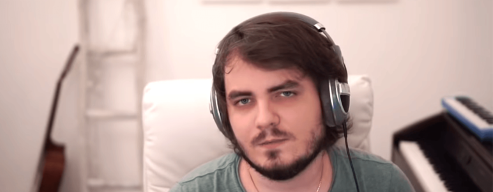 Стример Илья Мэддисон предлагает ввести в России ограничения на игры для детей как в Китае