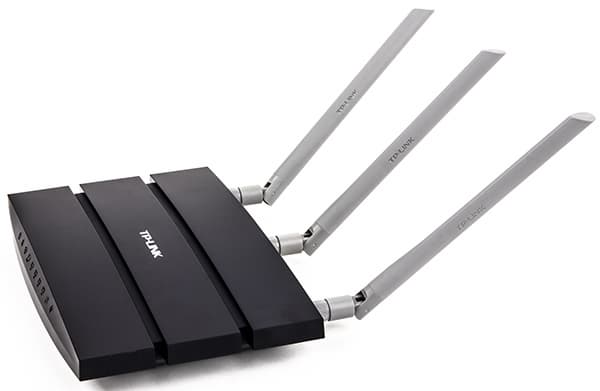 Внешний вид TP-Link TL-WR1045ND Внешний вид TP-Link TL-WR1045ND