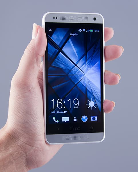 Обзор смартфона HTC One mini