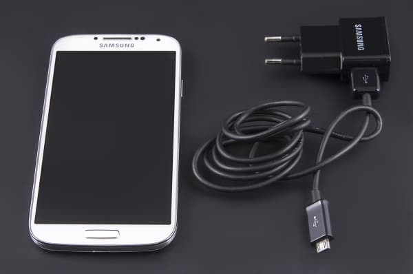 обзор смартфона Samsung Galaxy S4