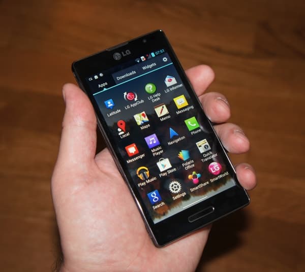 Открытие фирменного магазина LG