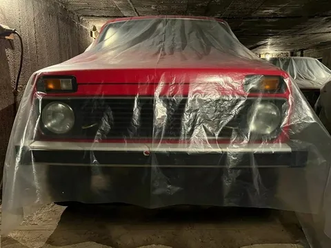 Lada Niva 1980 года выпуска