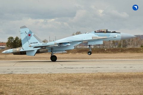 Истребитель Су-34