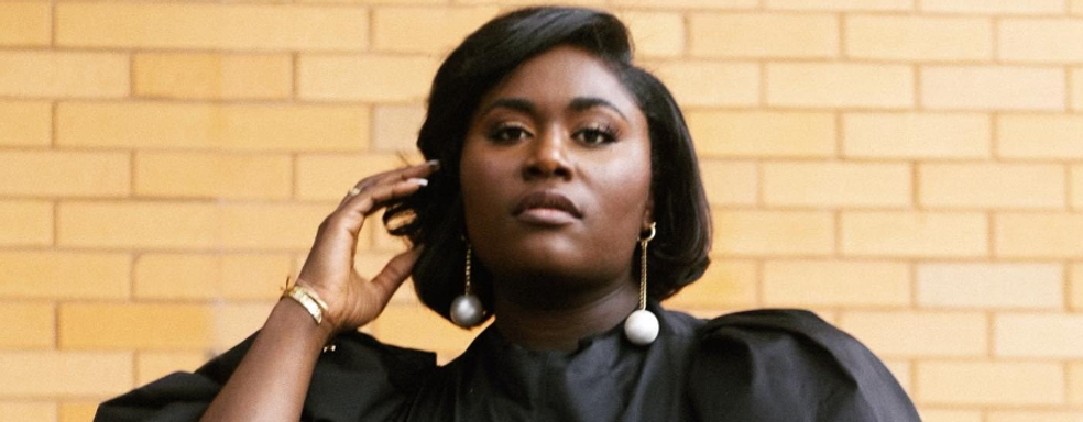 К экранизации Minecraft присоединилась звезда «Миротворца»