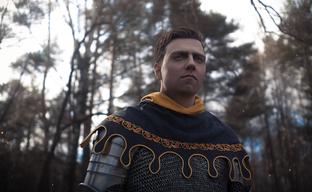 Храбрым судьба помогает: косплеер превратился в Индржиха из Kingdom Come: Deliverance 2