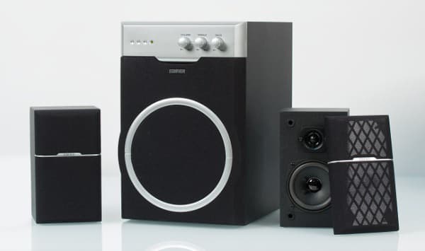 Внешний вид Edifier R401