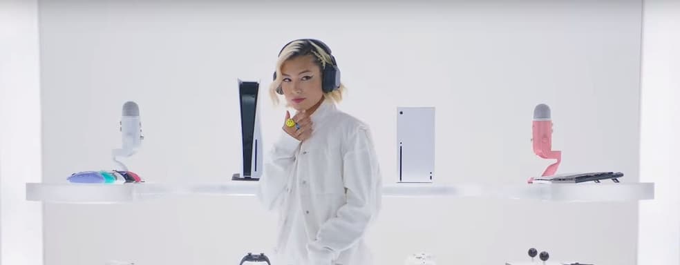 Xbox Series X появится в белом цвете? Logitech показала консоль в рекламном ролике