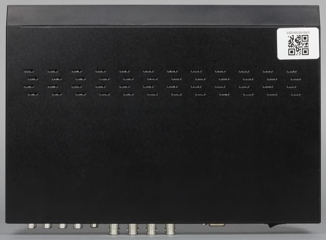 Внешний вид видеорегистратора Alteron KRN087