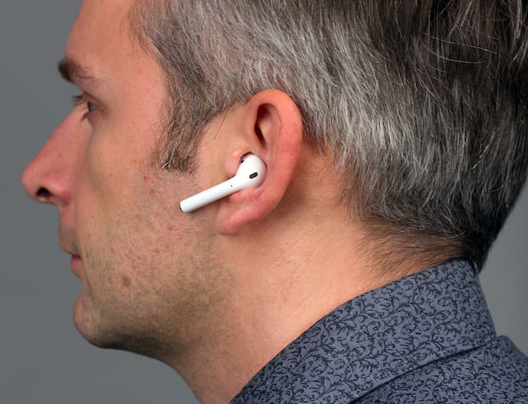 Беспроводные наушники Apple AirPods