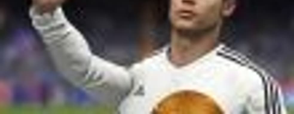 FIFA 16 продолжает удерживать первое место в Великобритании