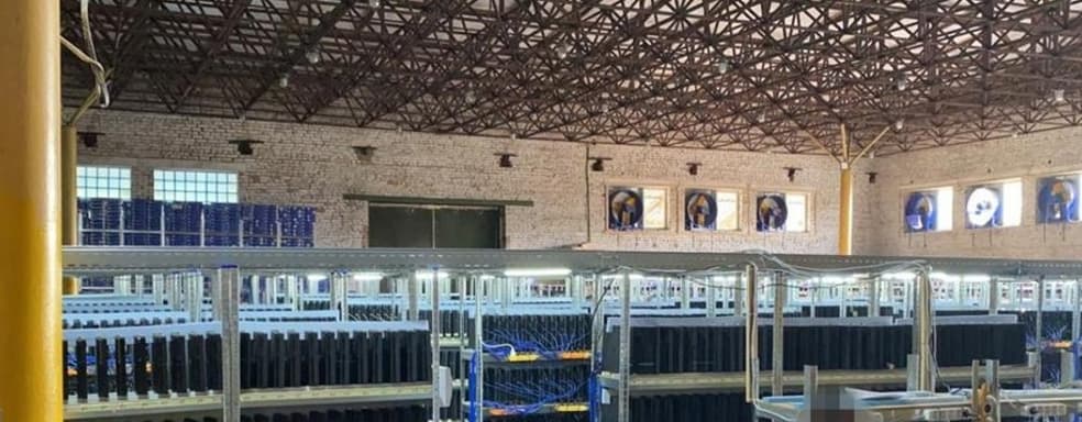 Это бизнес. Накрытая в Украине «крупнейшая криптоферма» из 4 тысяч консолей PlayStation оказалась ИТ-компанией