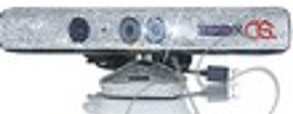 Kinect, украшенный стразами Swarovski