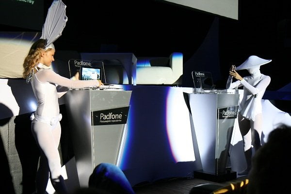 ASUS Padfone доступен с 10 сентября в розничных сетях