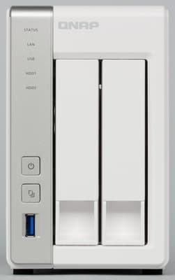 Внешний вид QNAP D2 Внешний вид QNAP D2