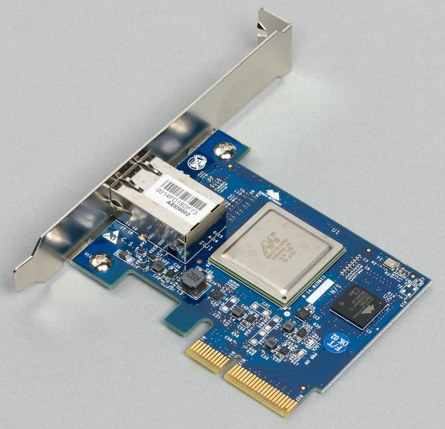 Конструкция сетевого накопителя Thecus N7770-10G