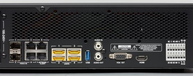 Порты видеорегистратора Idis DR-8364