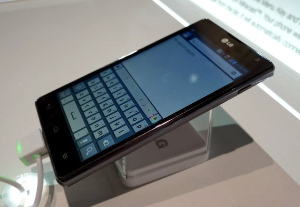 Мобильные новинки CES 2013