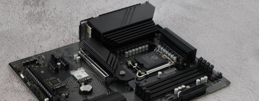 ASRock предупредила о росте цен на электронику из-за пошлин Дональда Трампа