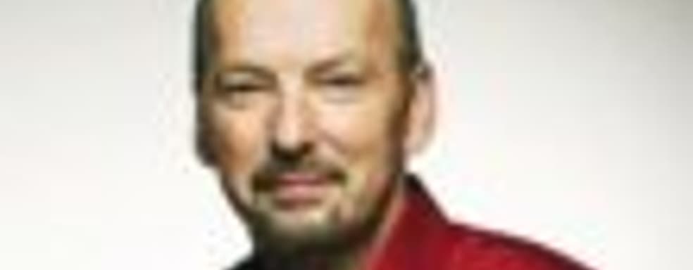 Peter Moore защищает ЕА, BioWare, DICE и систему DLC в целом