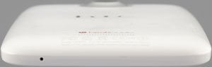 Нижняя грань смартфона HTC One X