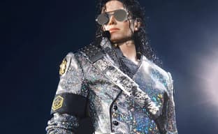 Inart показала распаковку фигурки Майкла Джексона в костюме из тура Dangerous World Tour