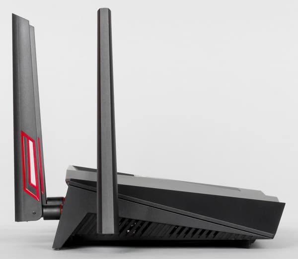 Внешний вид Asus RT-AC88U Внешний вид Asus RT-AC88U