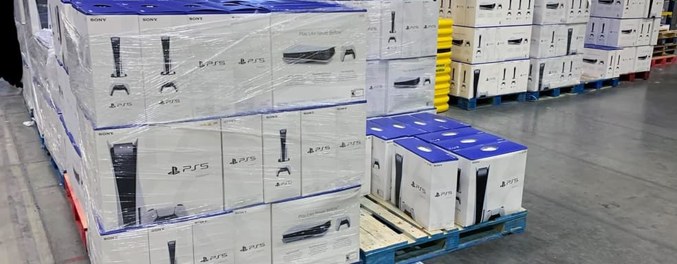 Количество PS5 на складах российских торговых сетей постоянно растет, но консоли никто не покупает