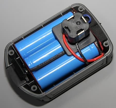 Пылесос Kitfort KT-515-1. Аккумулятор