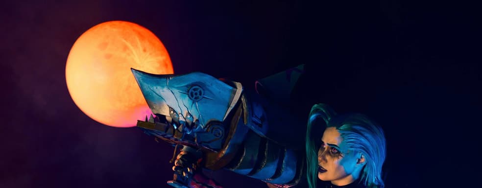 Безбашенная хулиганка: косплеерша превратилась в Джинкс из мультсериала «Аркейн»