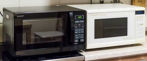 Микроволновая печь с грилем Sharp R-7773R