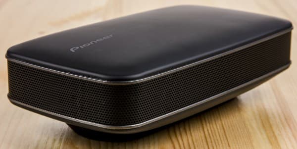 Дизайн колонки Pioneer FreeMe XW-LF1