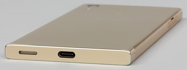 обзор смартфона Sony Xperia XA1